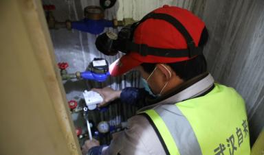 為獨居老人安裝智能水表，卓正免費提供方案